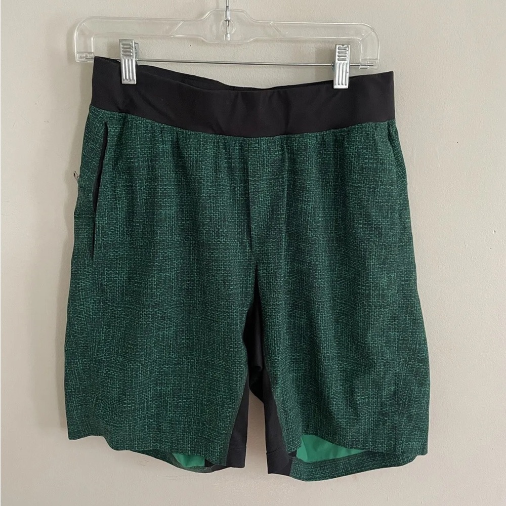 Lululemon  T.H.E. Short 9" Linerless Green Black Size L